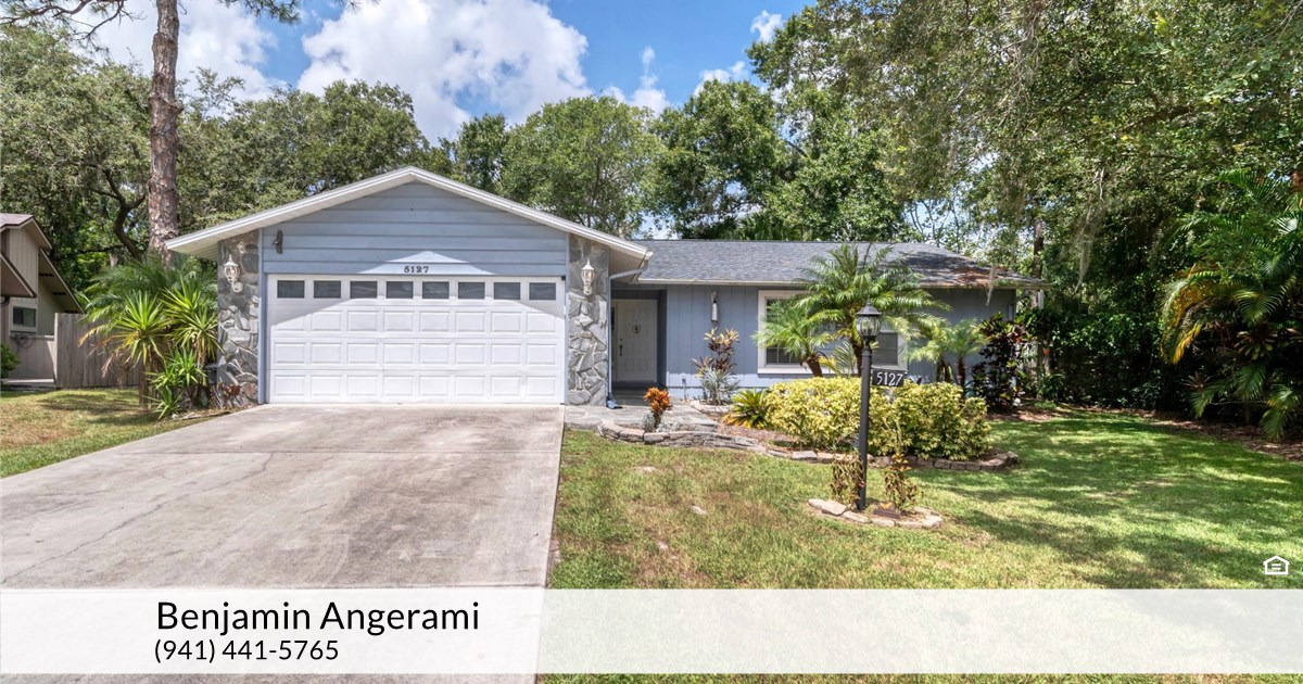 5127 Cedar Hammock Dr, Sarasota, FL 34232