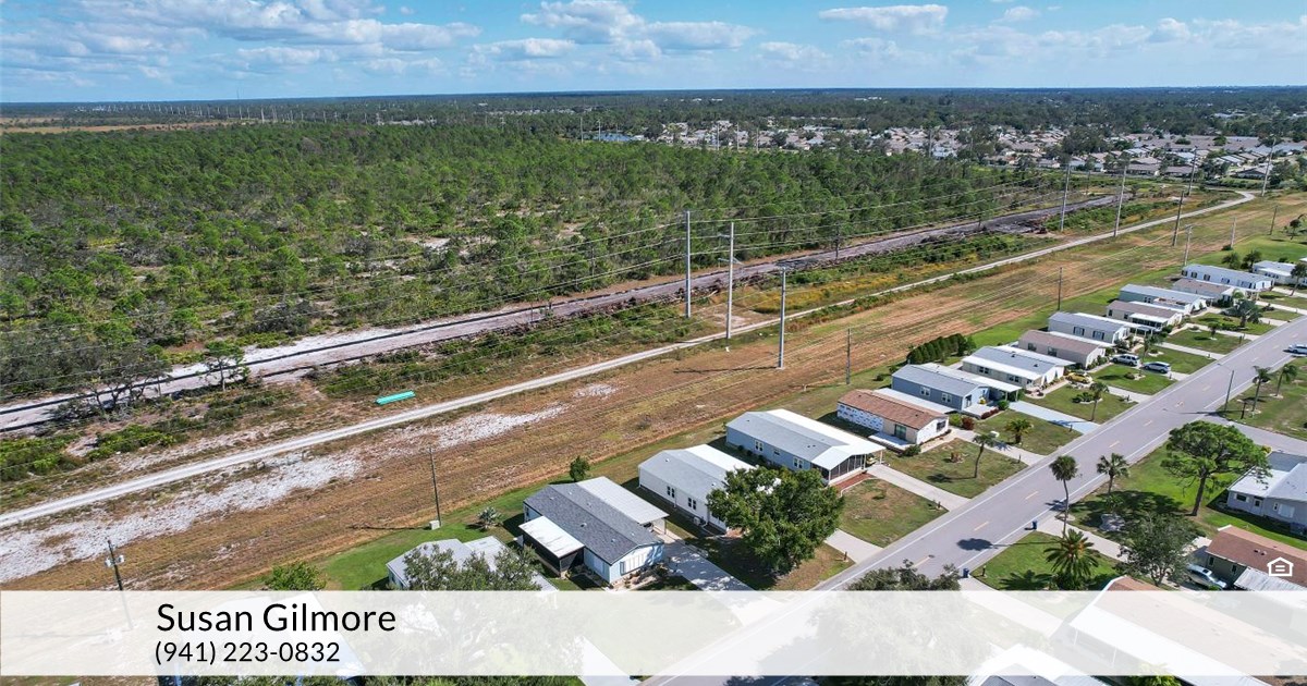 747 Tangerine Woods Blvd, Englewood, FL 34223