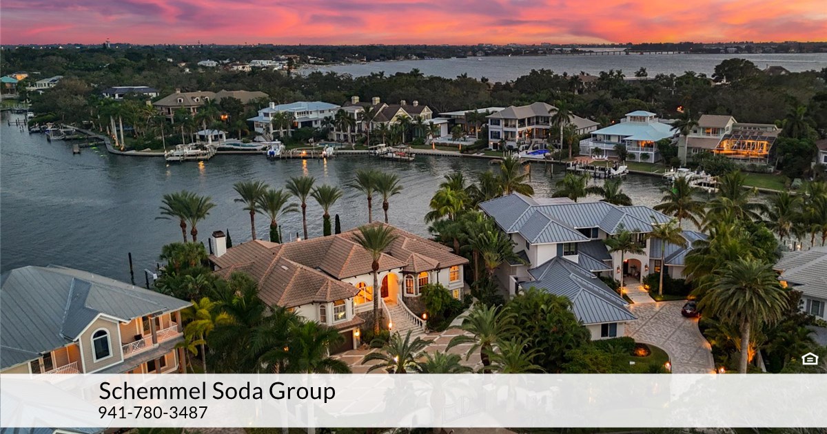 1384 Harbor Dr, Sarasota, FL 34239