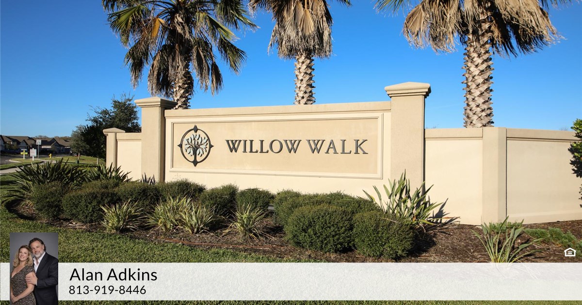 4714 Birdsong Dr, Rubonia, FL 34221